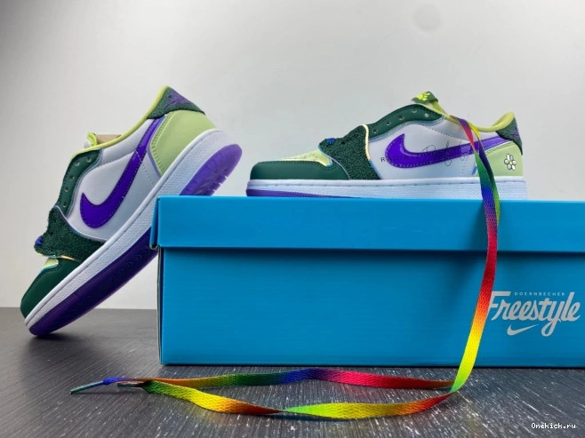 One Kick Retro Jordan OG Doernbecher FD9665-351 Low (2023) 1 0802